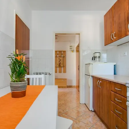 Gracijela Apartment *